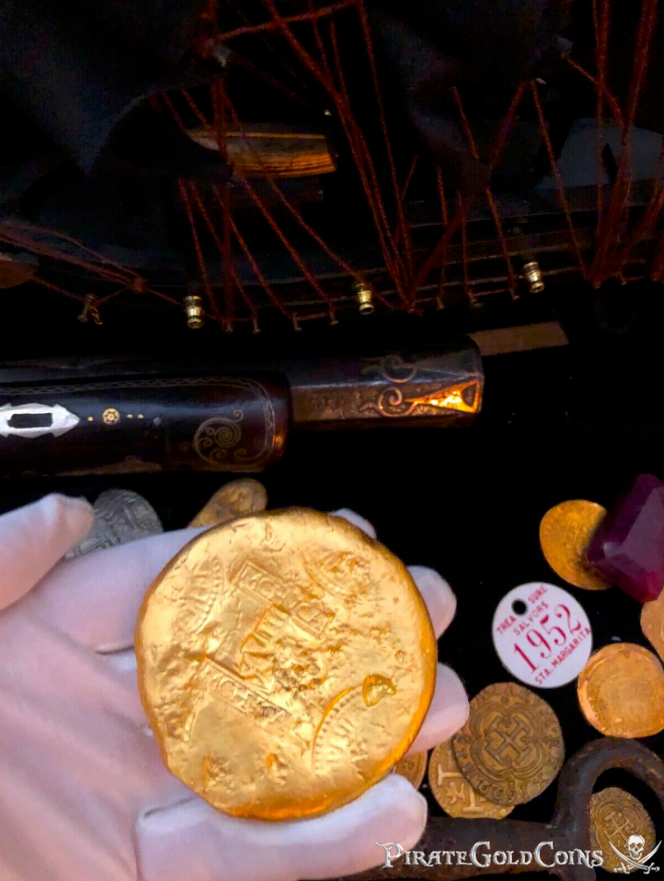 Atocha 1622 Gold Disk and 8 Reales Box Set 9