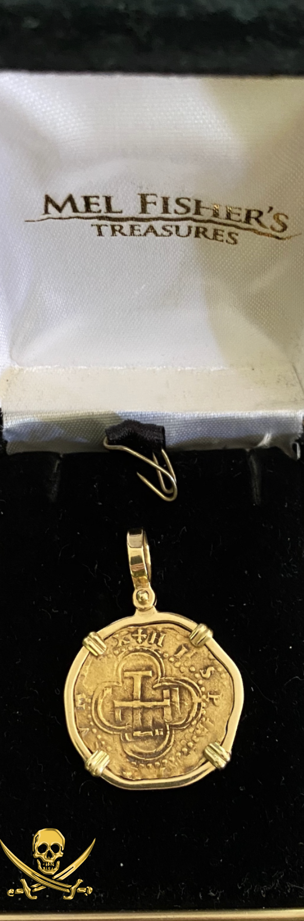 Spain 1 Escudos 1556-98 "Excellent Toning and Strike" in 18kt Bezel 7