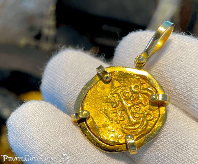 Colombia 2 Escudos Pendant 2