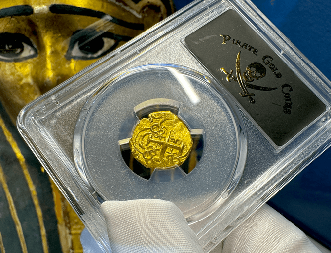 Dated | Colombia 2 Escudos | Pirate Gold Coins 28