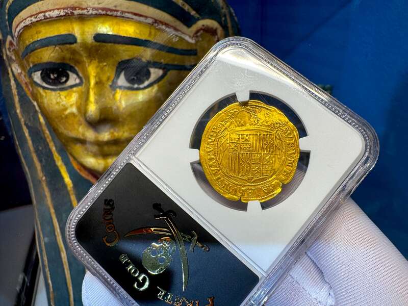 Spain 2 Excelentes 1497 "King & Queen" NGC 45 23