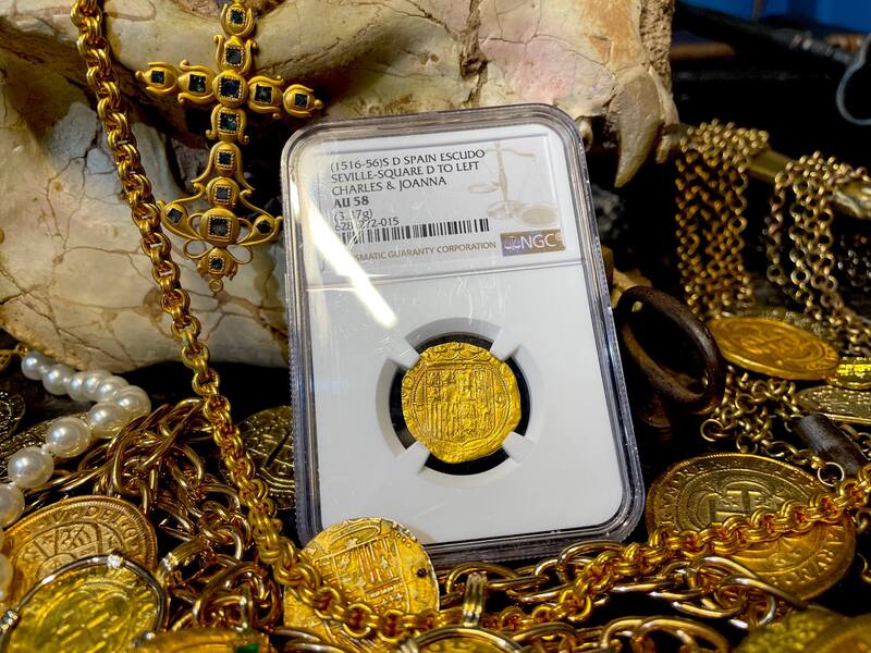 Spain 1 Escudo 1516-56 "Charles & Joanna" NGC 58 4