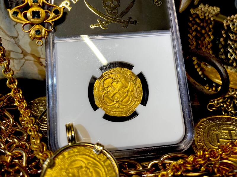 Spain 1 Escudo 1516-56 "Charles & Joanna" NGC 58 14