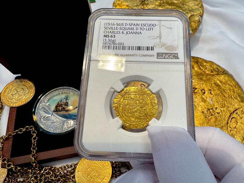 Spain 1 Escudo 1516-56 "Charles & Joanna" NGC 63 2