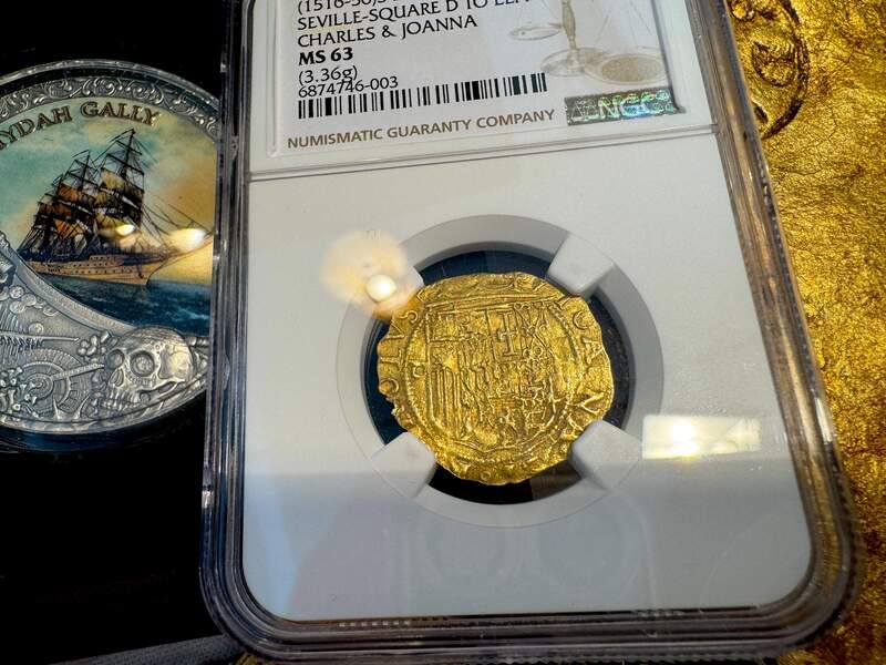 Spain 1 Escudo 1516-56 "Charles & Joanna" NGC 63 18