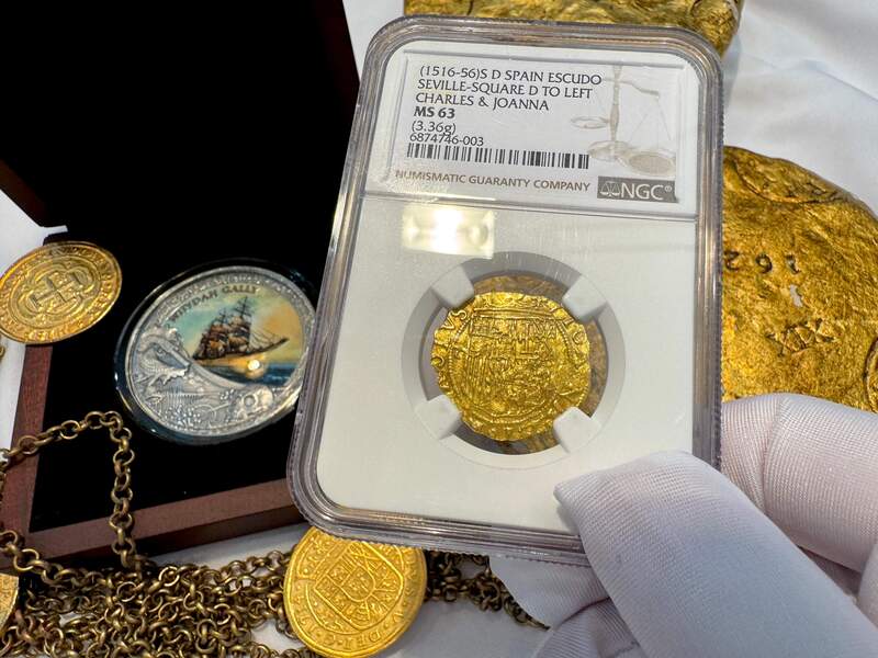 Spain 1 Escudo 1516-56 "Charles & Joanna" NGC 63 5