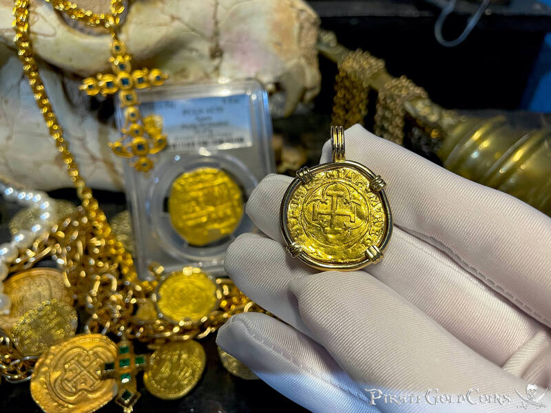 Spain 1 Escudo 1516-56 "Charles & Joanna" Pendant 2