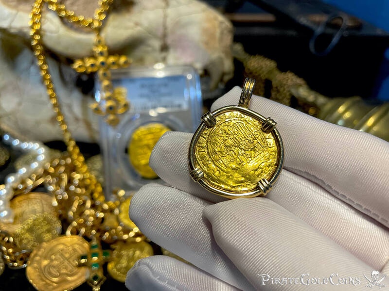 Spain 1 Escudo 1516-56 "Charles & Joanna" Pendant 9