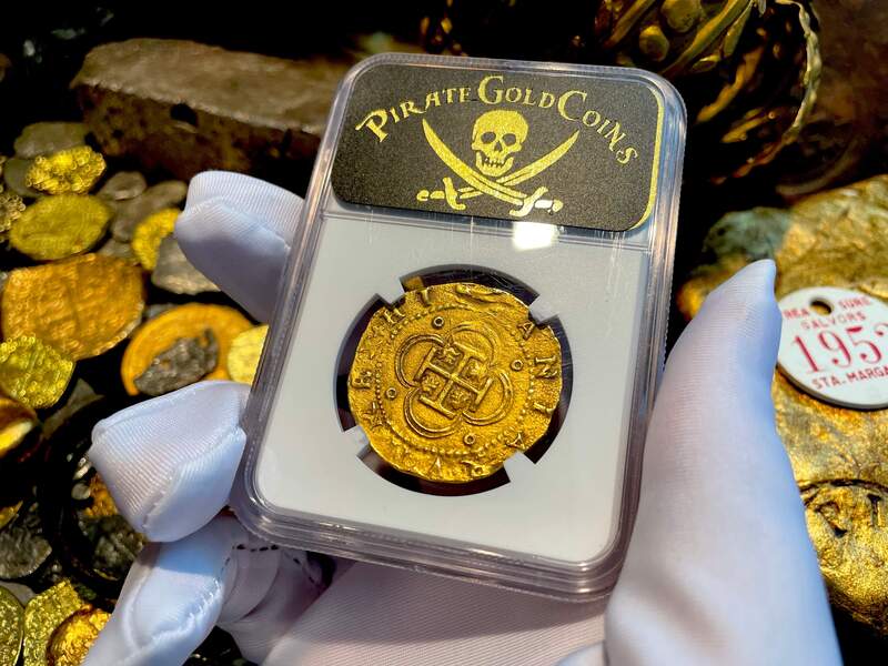 Spain 4 Escudos 1556-98 "Trophy Piece" NGC 58 6