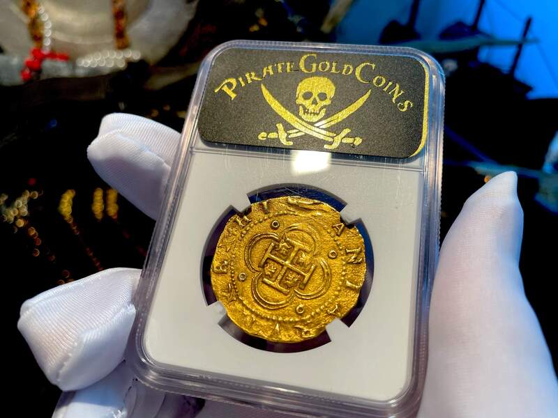 Spain 4 Escudos 1556-98 "Trophy Piece" NGC 58 9