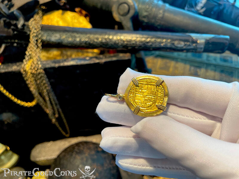 Spain 2 Escudos 1590 "Full 4 Digit Date" 14kt Bezel 8