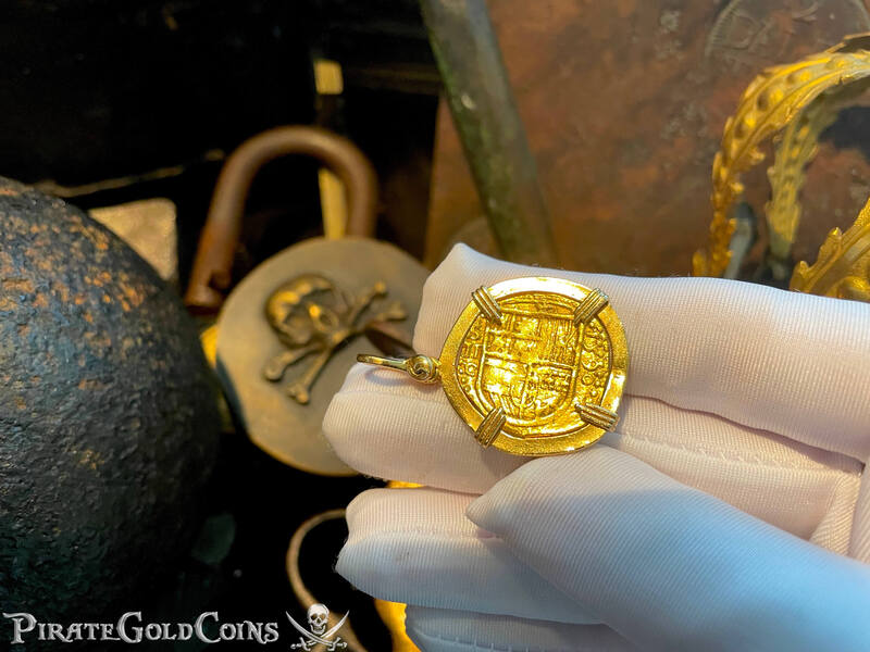 Spain 2 Escudos 1590 "Full 4 Digit Date" 14kt Bezel 10