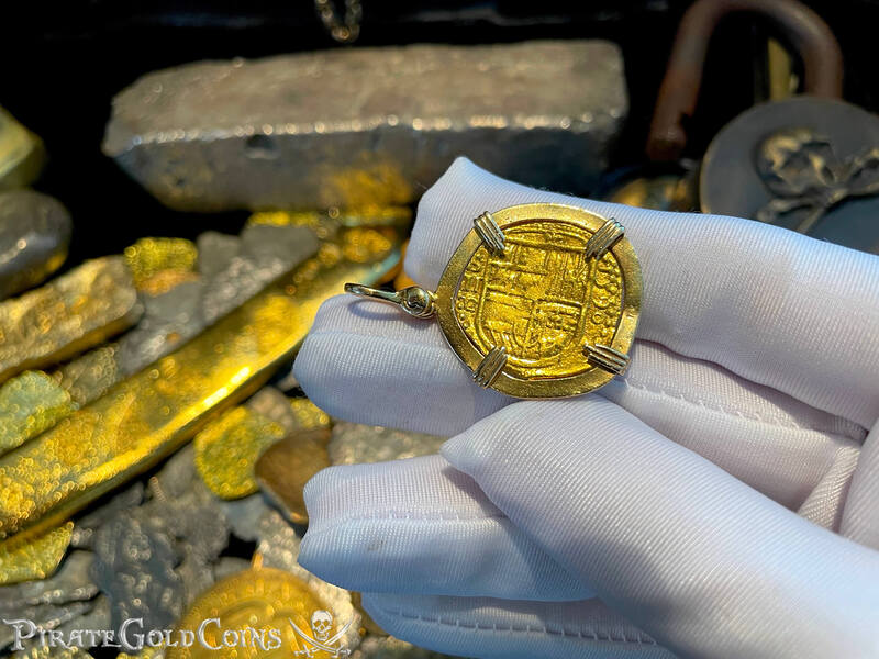 Spain 2 Escudos 1590 "Full 4 Digit Date" 14kt Bezel 11