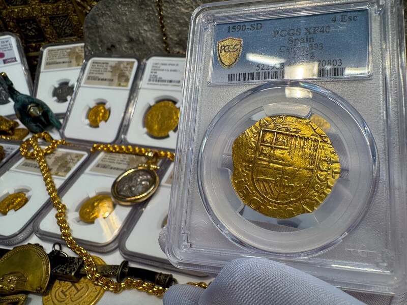 Spain 4 Escudos 1590 "Full 4 Digit Date" PCGS 40 46
