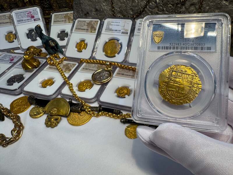 Spain 4 Escudos 1590 "Full 4 Digit Date" PCGS 40 20