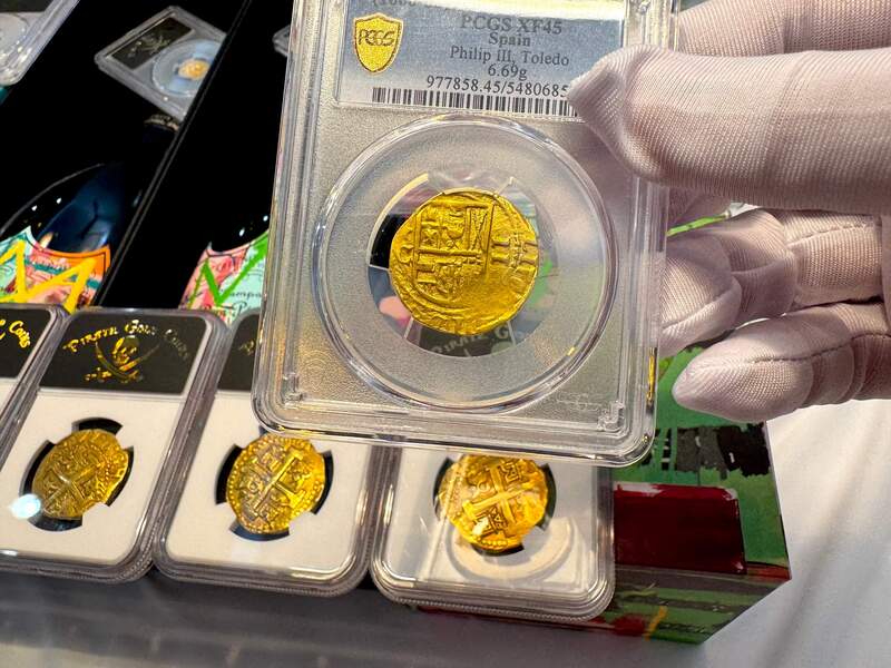 Spain 1598-21 2 Escudos 12