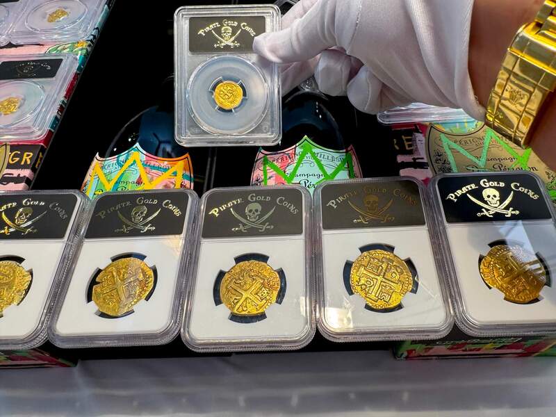 Spain 1 Escudo 1610 "Full Date" PCGS 45 22