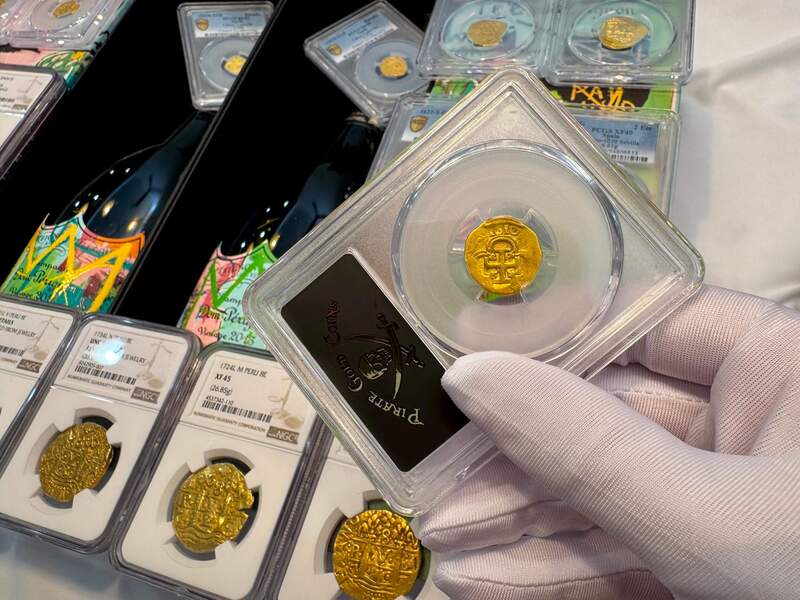 Spain 1 Escudo 1610 "Full Date" PCGS 45 11