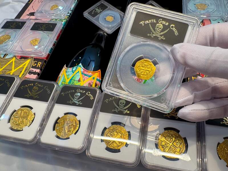 Spain 1 Escudo 1610-11 "Full Cross" PCGS 45 13