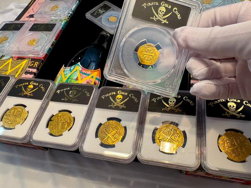 Spain 1 Escudo 1610-11 "Full Cross" PCGS 45 23