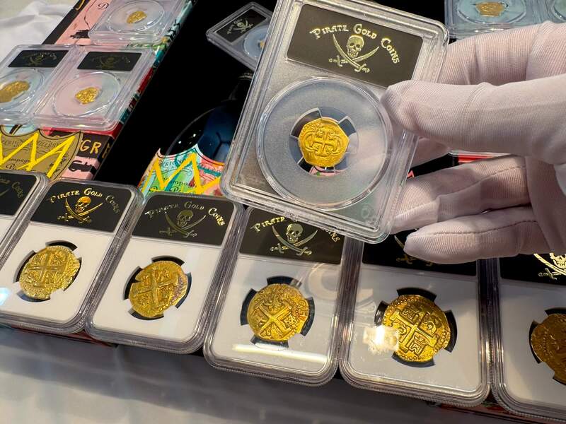 Spain 1 Escudo 1610-11 "Full Cross" PCGS 45 14