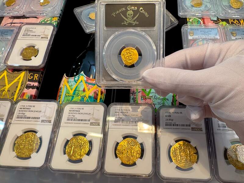 Spain 1 Escudo 1610-21 "Full Crown" PCGS 45 20