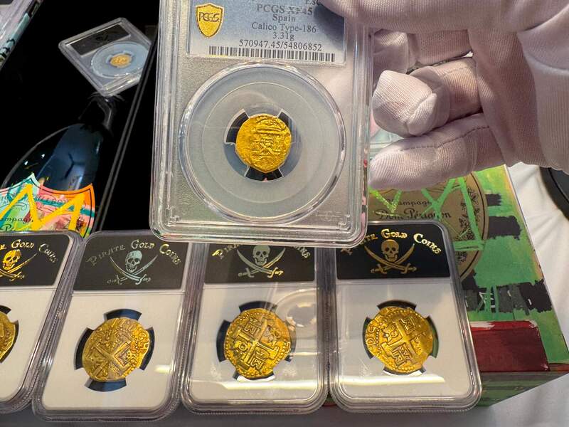 Spain 1 Escudo 1610-21 "Full Crown" PCGS 45