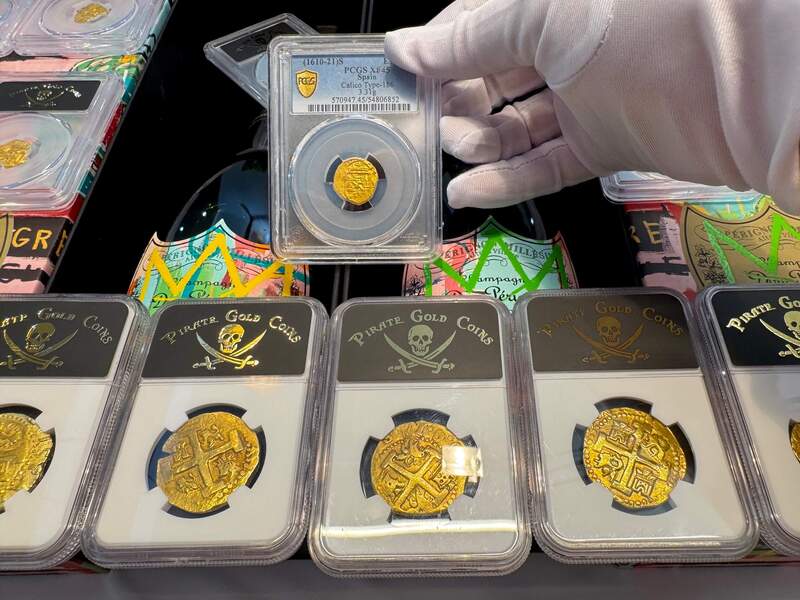 Spain 1 Escudo 1610-21 "Full Crown" PCGS 45 15