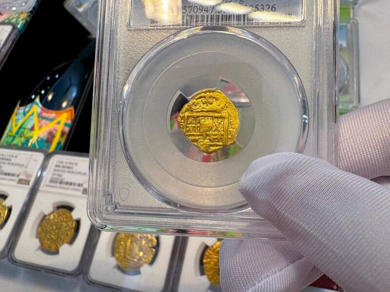 Spain 1 Escudo 161o-21 "Full Crown" PCGS 53 10