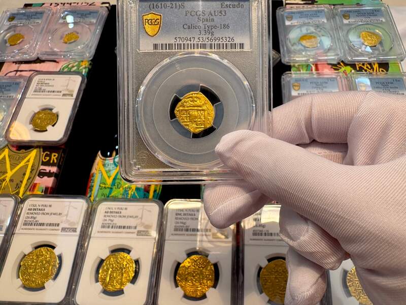 Spain 1 Escudo 161o-21 "Full Crown" PCGS 53 17