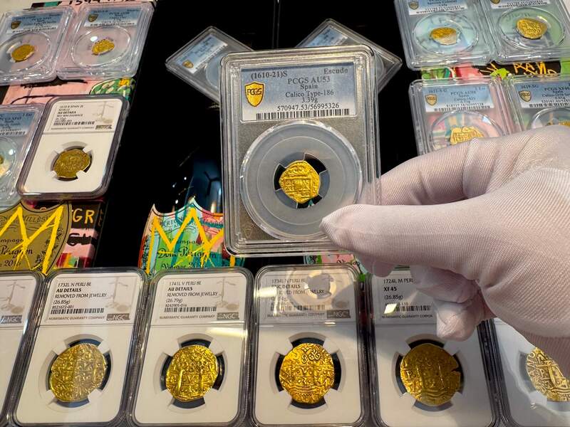 Spain 1 Escudo 161o-21 "Full Crown" PCGS 53 20