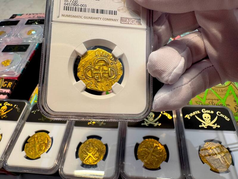 Spain 2 Escudos 1610 "Full Date" NGC AU 14