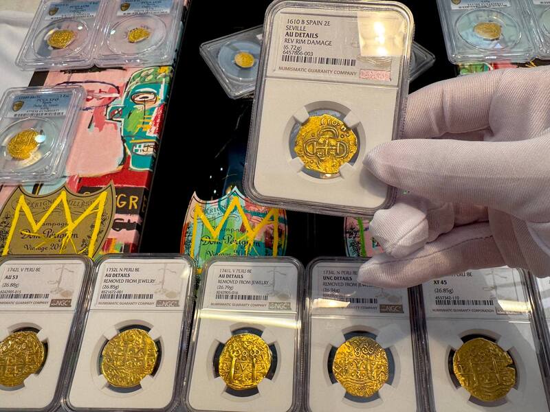 Spain 2 Escudos 1610 "Full Date" NGC AU 22