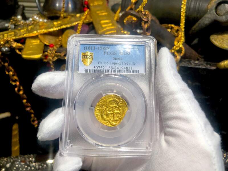 Spain 2 Escudos 1611-15 "Beautiful Shield Side" PCGS 58 6