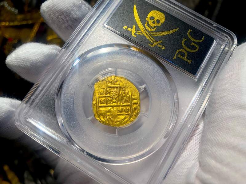 Spain 2 Escudos 1611-15 "Beautiful Shield Side" PCGS 58 10