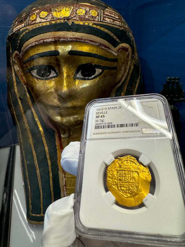 Spain 2 Escudos 1612 "Full Crown" NGC 45 11