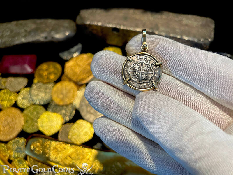 Spain 1 Real 1622 Full Date "Year of the Atocha 1622 Shipwreck" 14kt Bezel 4