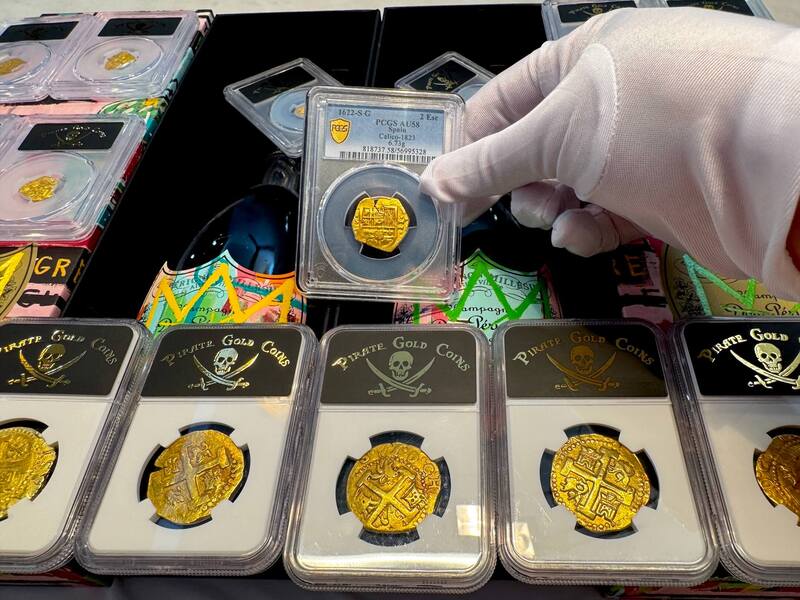 Spain 2 Escudos 1622 "Year of the Atocha" PCGS 58 8