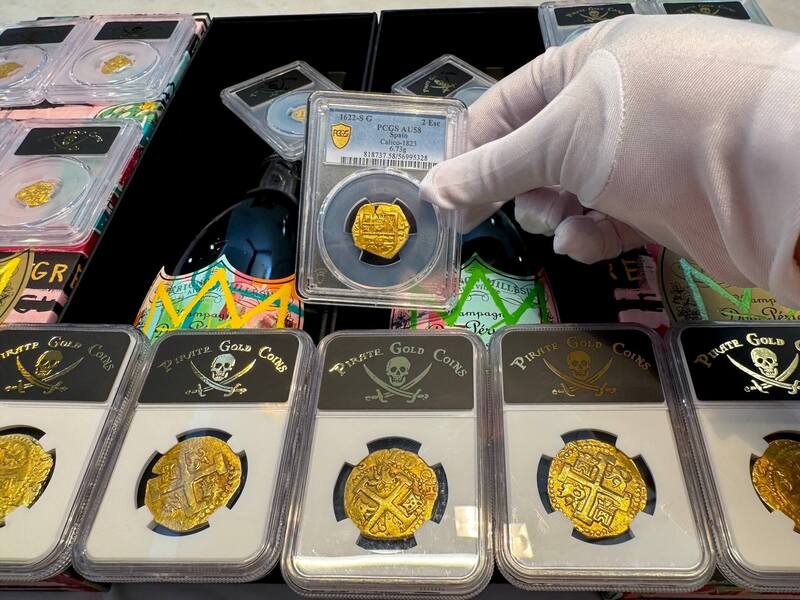 Spain 2 Escudos 1622 "Year of the Atocha" PCGS 58 9