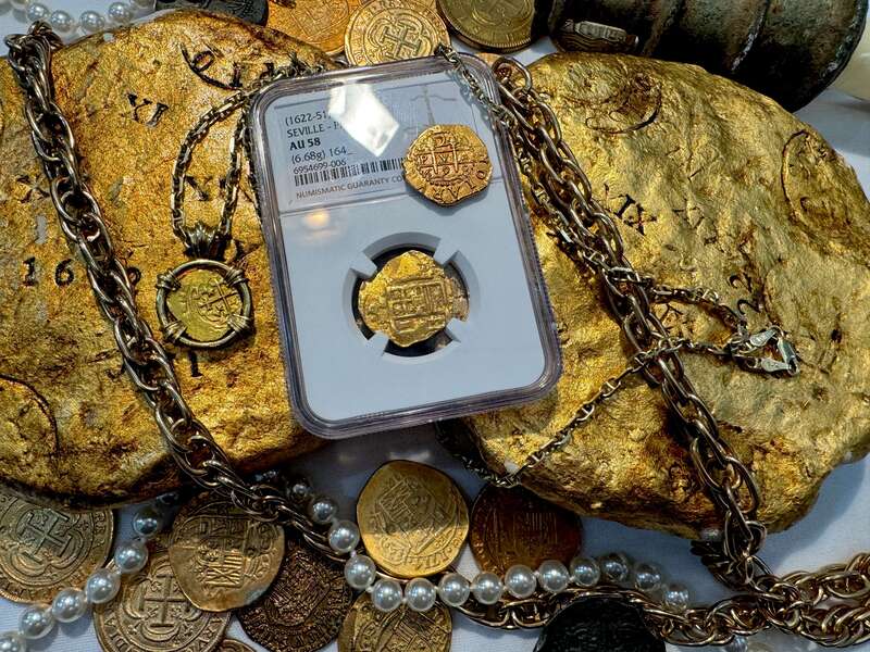 Spain 2 Escudos 164x "Dated" NGC 58 21