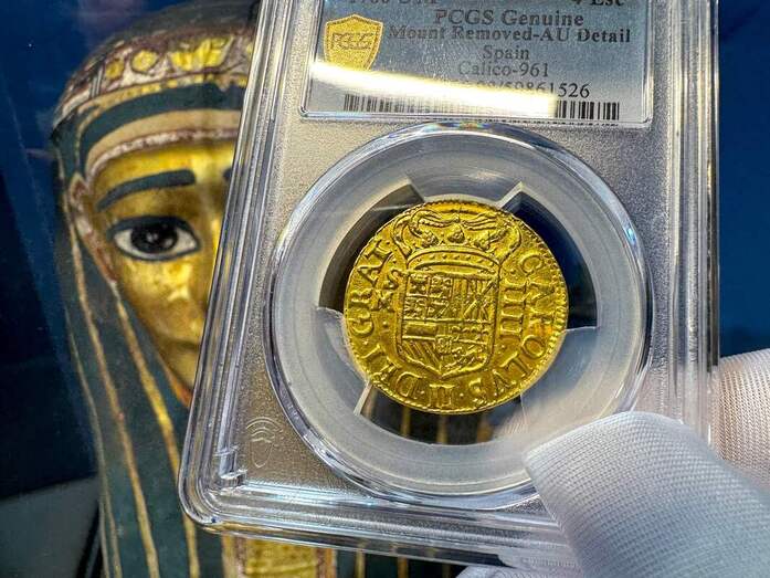 Spain 4 Escudos 1700 "Charles II" PCGS AU