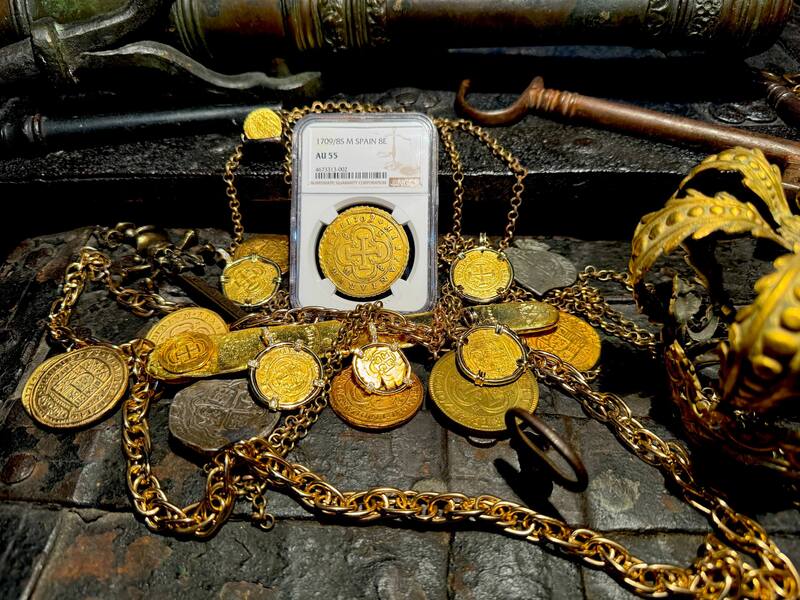 Spain 8 Escudos 1709/8 "Philip V" NGC 55 22