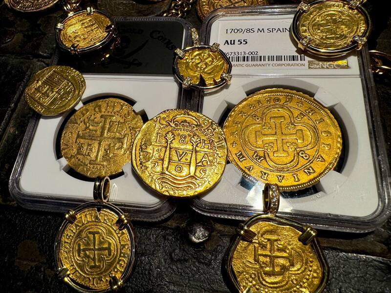 Spain 8 Escudos 1709/8 "Philip V" NGC 55 30