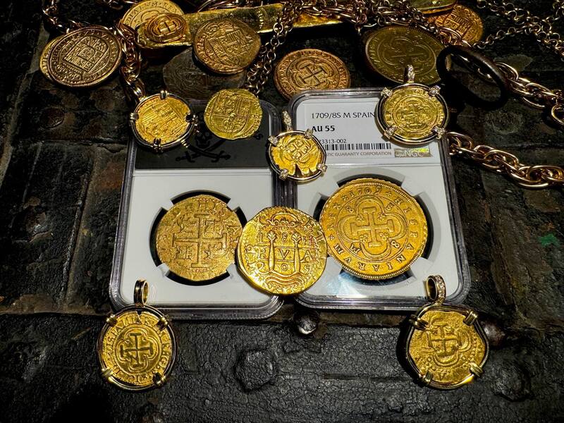 Spain 8 Escudos 1709/8 "Philip V" NGC 55 31