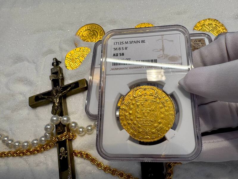 Spain 8 Escudos 1712 "Philip V" NGC 58 12
