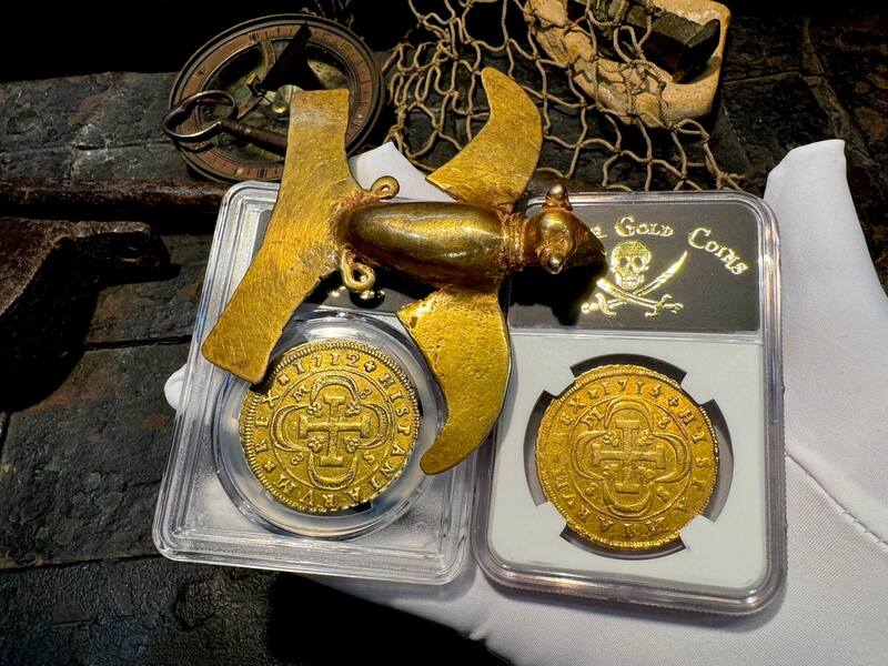 Spain 8 Escudos 1715 "Year of the Fleet" NGC 20 5