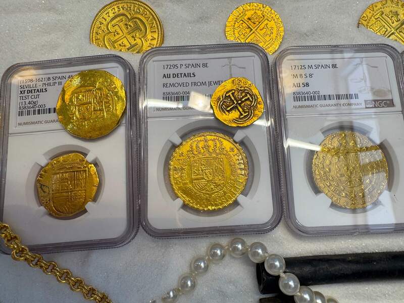 Spain 8 Escudos 1729 "Philip V" NGC AU 24