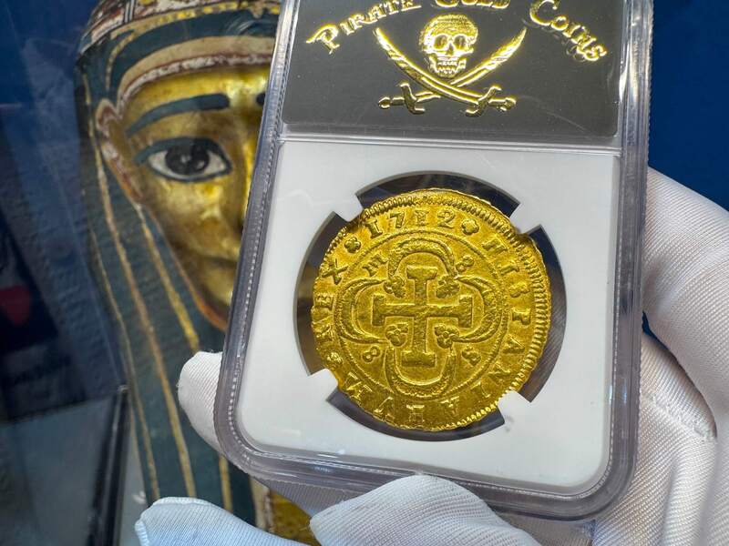 Spain 8 Escudos 1712 NGC AU 12