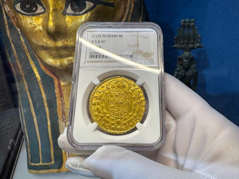 Spain 8 Escudos 1712 NGC AU 5