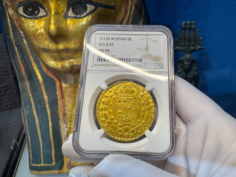 Spain 8 Escudos 1712 NGC AU 6